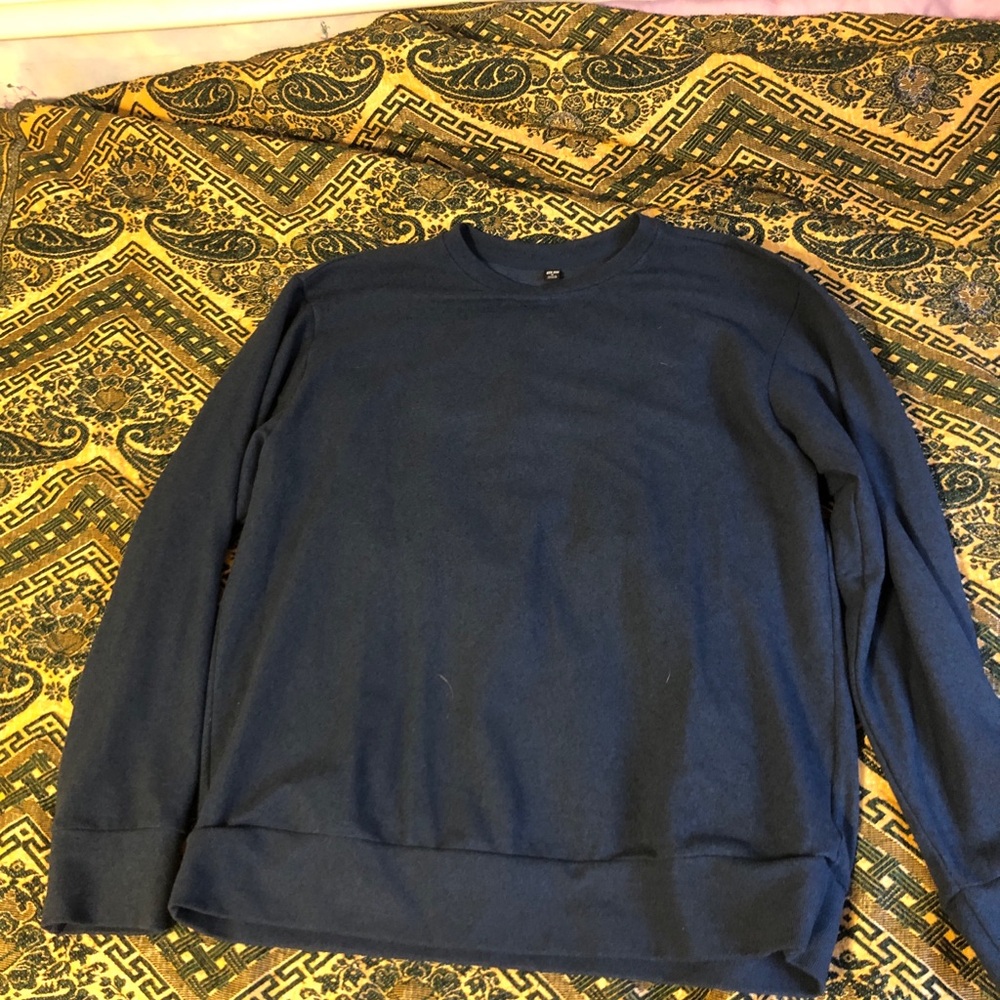 Uniqlo Navy Crewneck Sweater